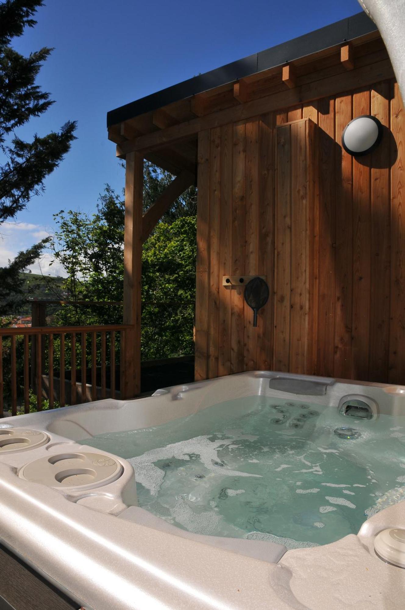 Lodges Arverne Vic-le-Comte Екстериор снимка
