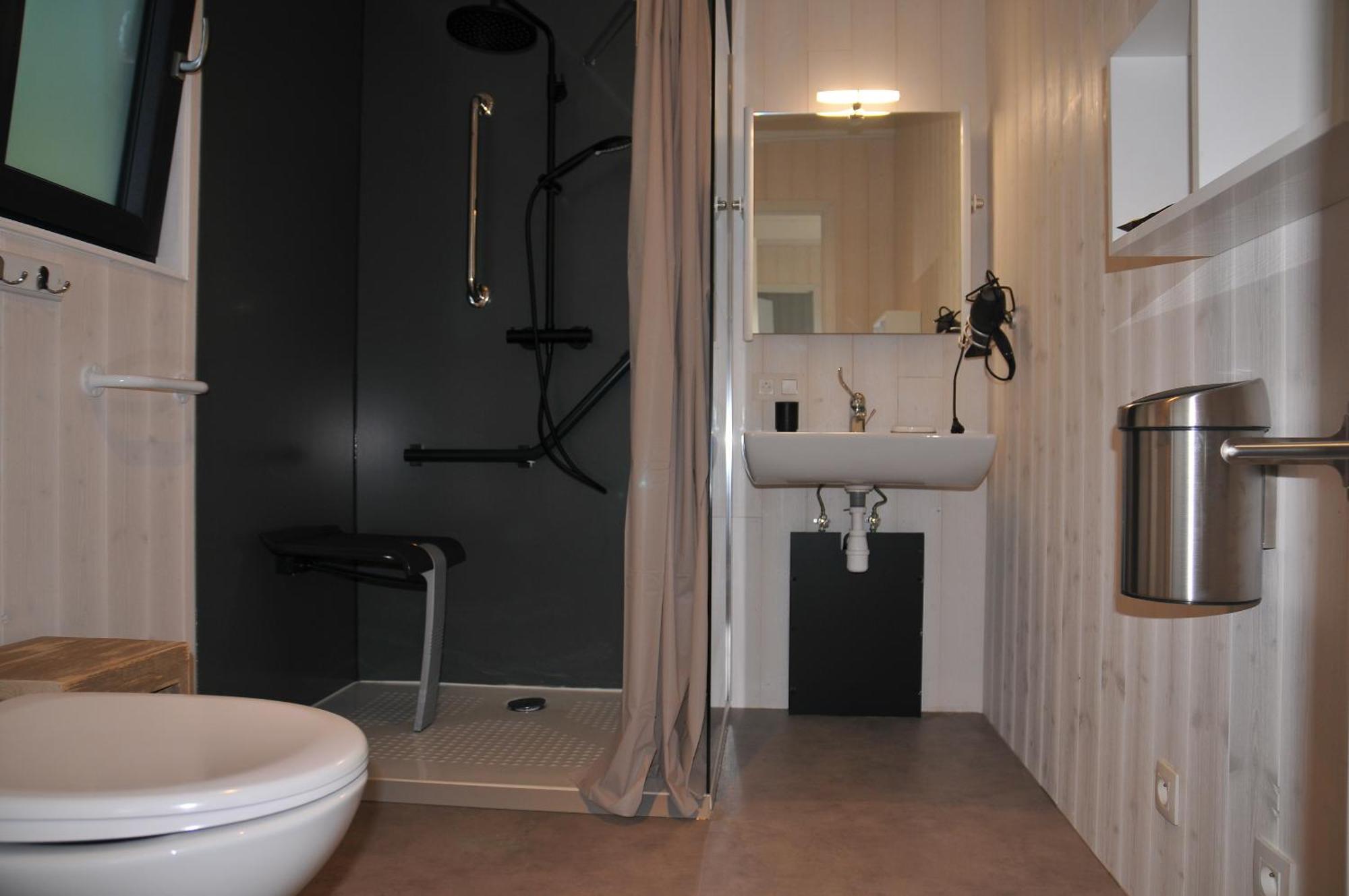Lodges Arverne Vic-le-Comte Екстериор снимка